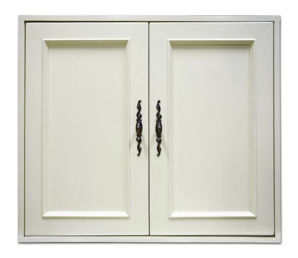 Cupboard Hardware Replacement in Garland